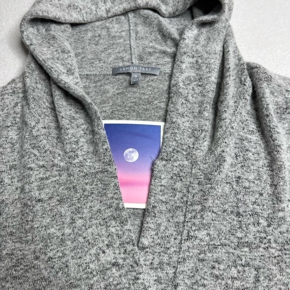 Lemon Tart Womens Small Gray Super Soft Lightweight Comfy Knit Hoodie - Picture 3 of 11